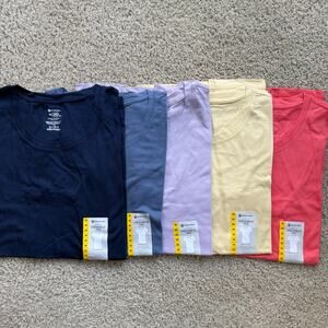 NWT Basic Crewneck Tee Set of 5 Womens M Relaxed Fit Spring Summer
